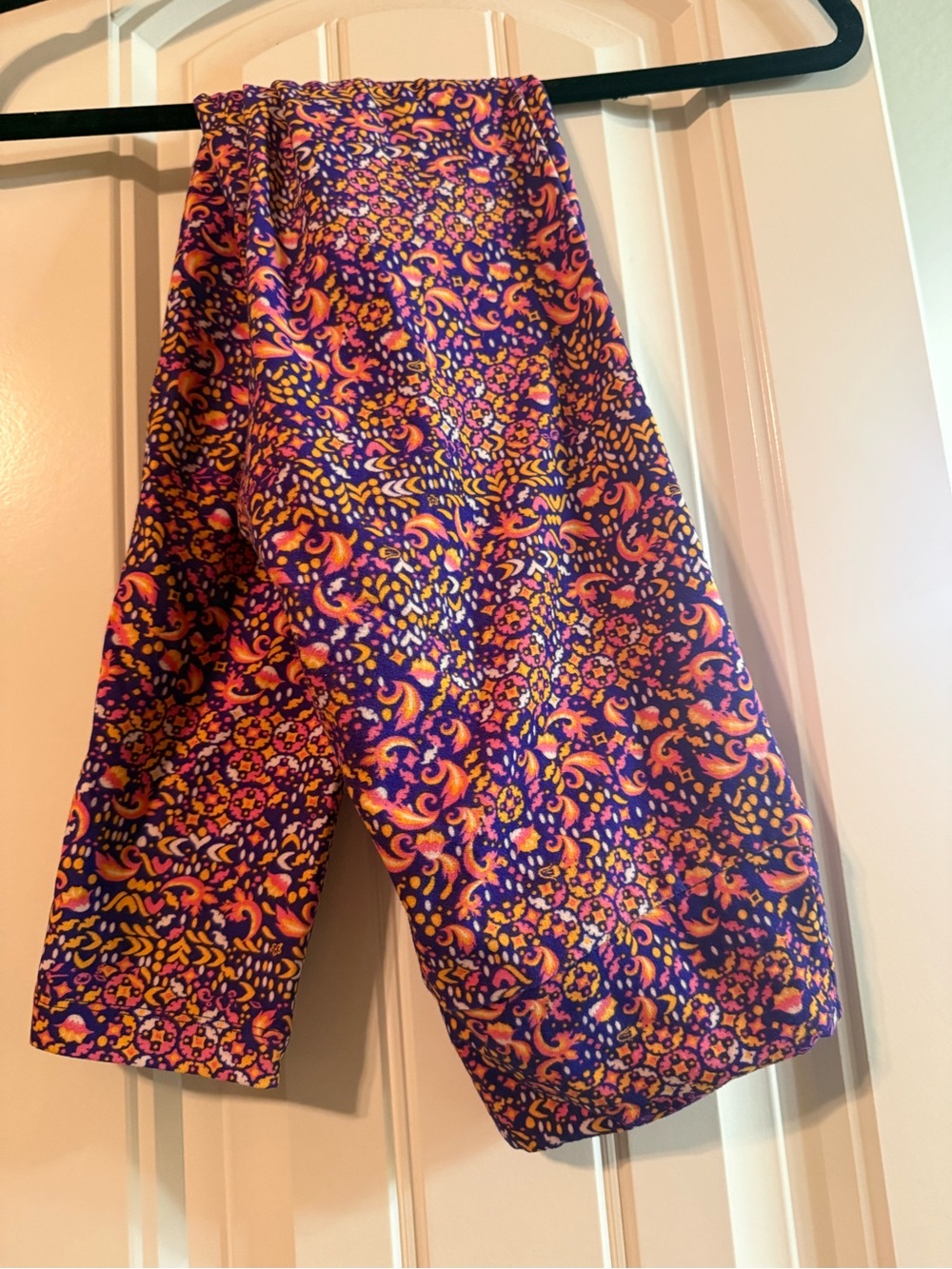 LuLaRoe Purple Orange Pink Patterned Leggings